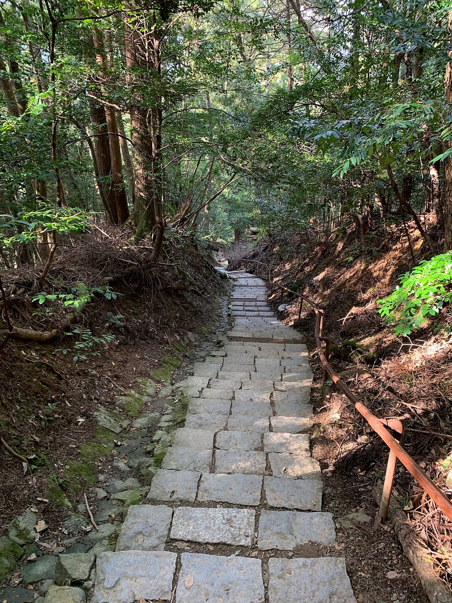 The mountain trail heading down to Kibune 