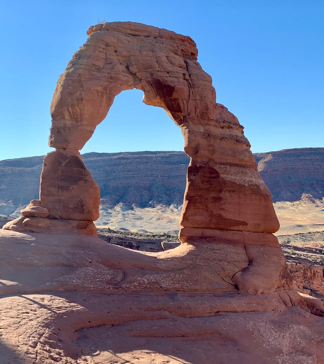 Close up of Delicate Arch in Arches National Park