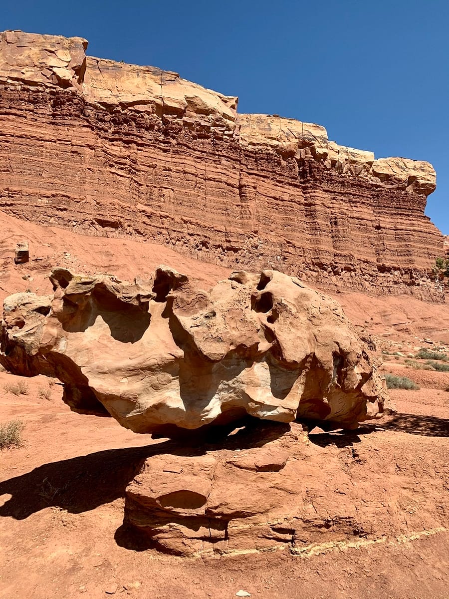 Cliffs along the Scenic Drive in Capitol Reef National Park